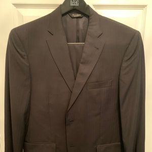 Joseph A. Bank - Men's Suit - Signature Collection